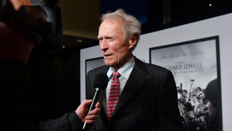 Clint Eastwood er ikke død, på trods af 'Sad News' Facebook-dødsfup