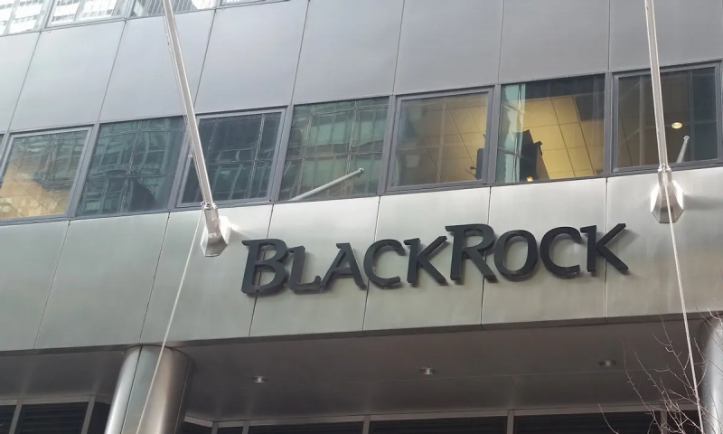 Ejer BlackRock både Fox News og Dominion stemmesystemer?