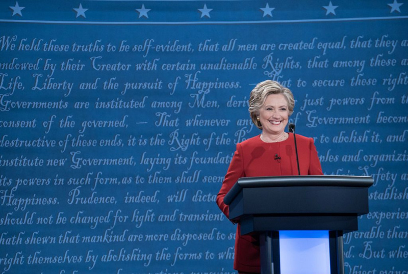 Clinton fick debattfrågor vecka före debatt