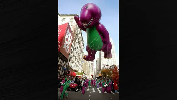 Ja, en massiv Barney-ballon eksploderede ved Macy's Thanksgiving Day Parade i 1997
