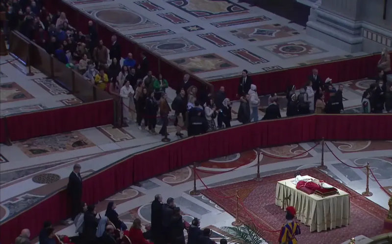 Anmodede pave Benedikt XVI om, at Biden ikke deltog i sin begravelse?