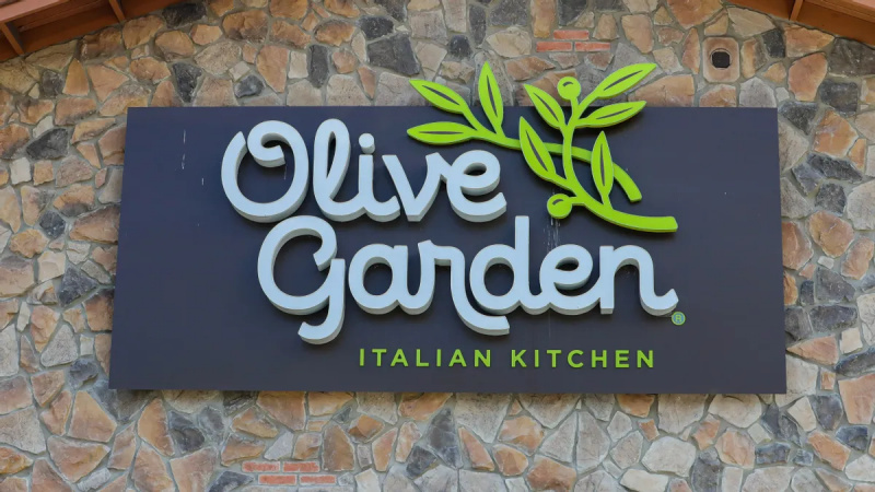 Olive Garden Manager sparken över e-post tjat om anställda 'avbryter' arbete