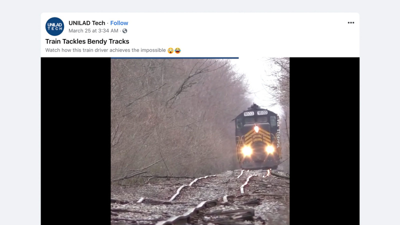 Поезд справляется с гибкими дорожками - так называлось это видео.